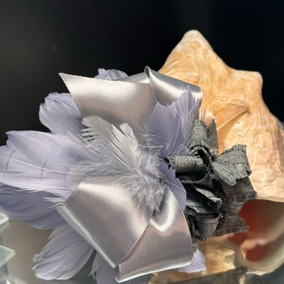 FASCINATOR  Feather and ribbon / Hair Accessory main image 4